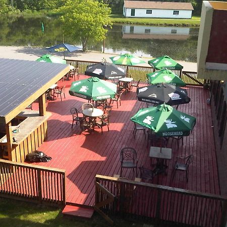Econo Lodge Smiths Falls Exterior photo