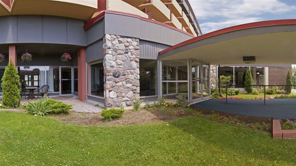 Econo Lodge Smiths Falls Exterior photo